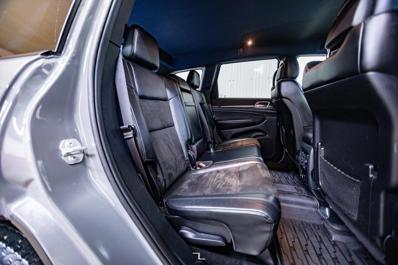 2019 Jeep Grand Cherokee 4x4 Altitude Leather Nav BCam Red Deer AB