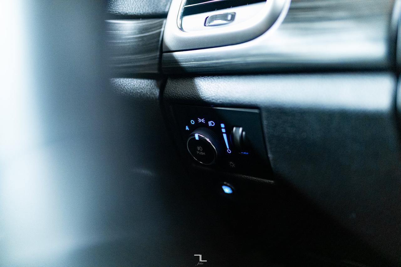 2019 Jeep Grand Cherokee 4x4 Altitude Leather Nav BCam Red Deer AB