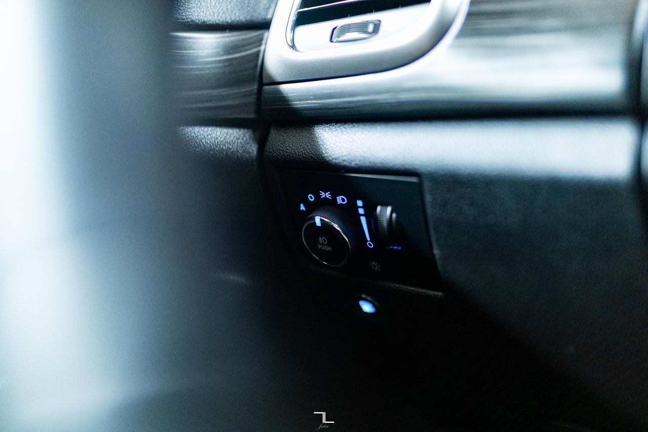 2019 Jeep Grand Cherokee 4x4 Altitude Leather Nav BCam Red Deer AB