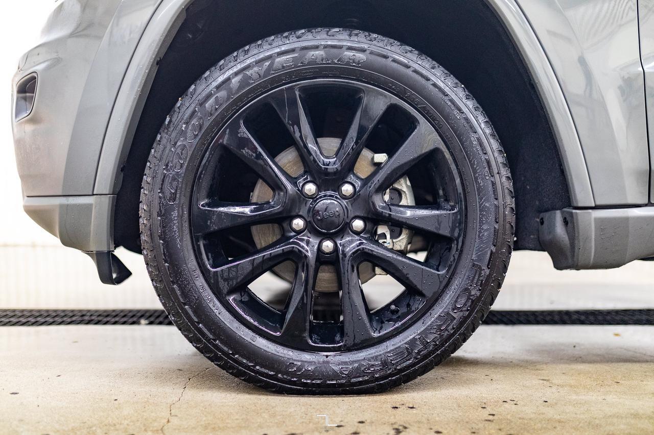 2019 Jeep Grand Cherokee 4x4 Altitude Leather Nav BCam Red Deer AB