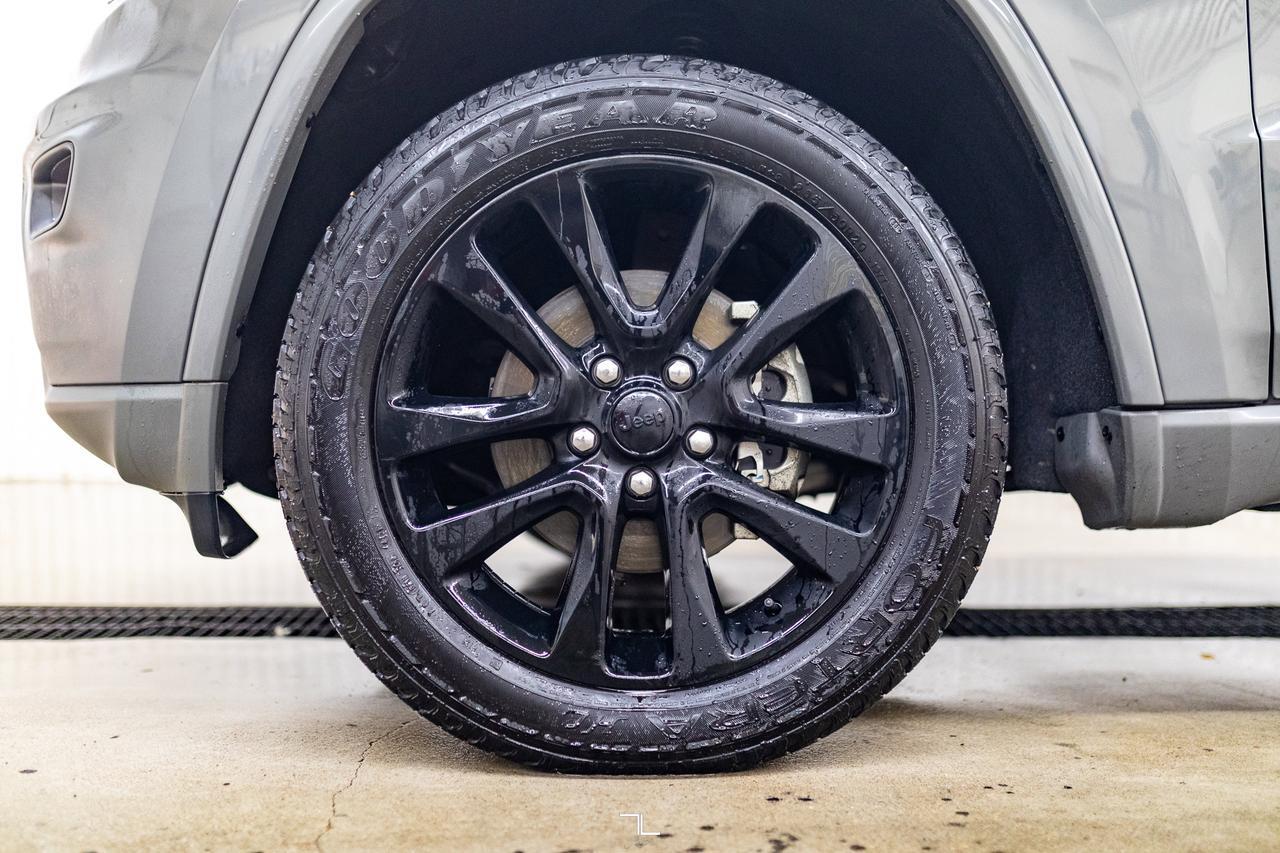 2019 Jeep Grand Cherokee 4x4 Altitude Leather Nav BCam Red Deer AB