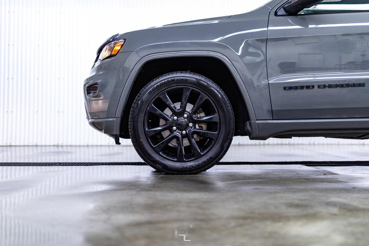 2019 Jeep Grand Cherokee 4x4 Altitude Leather Roof Nav BCam Red Deer AB