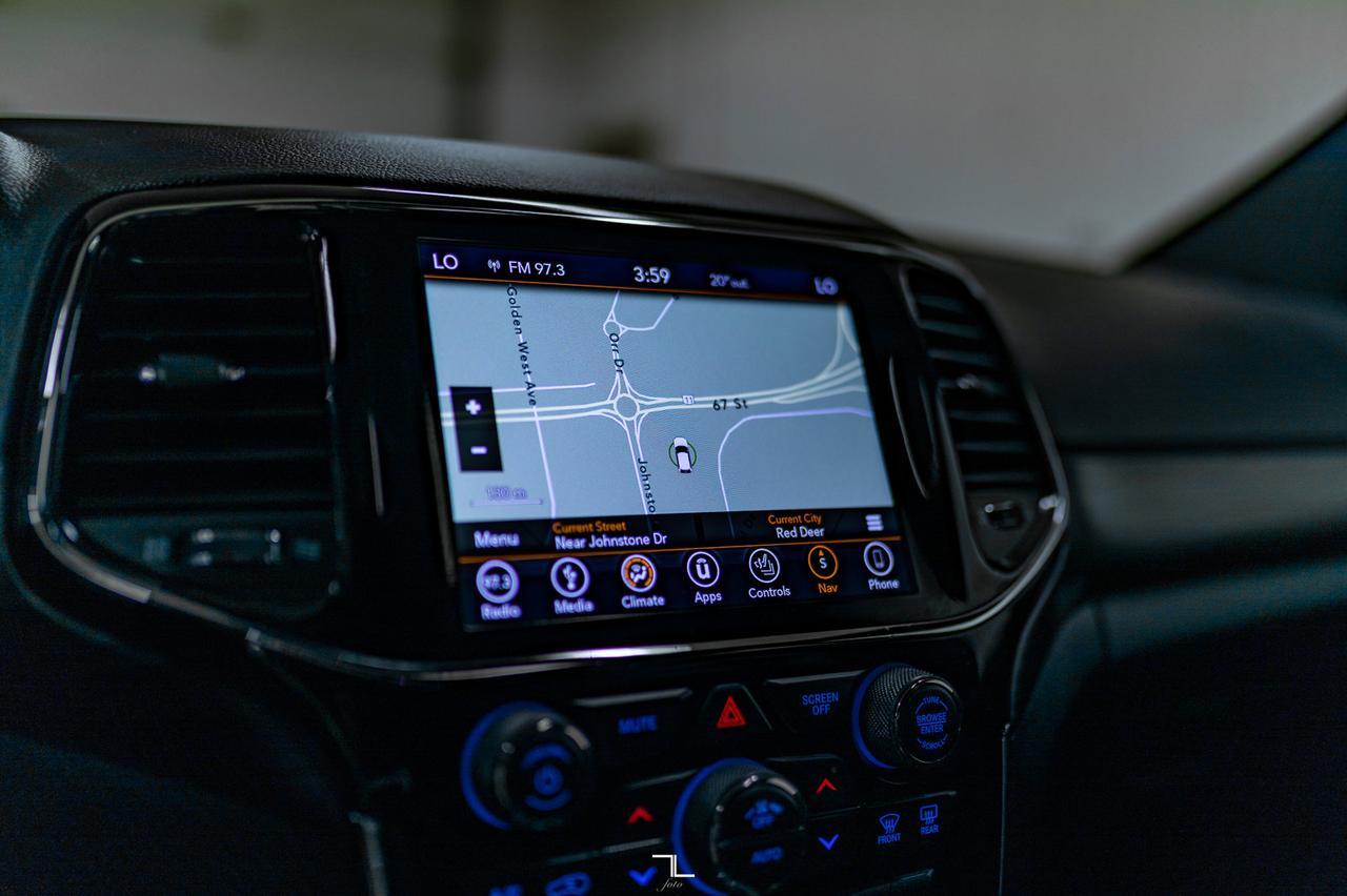 2019 Jeep Grand Cherokee 4x4 Altitude Leather Roof Nav BCam Red Deer AB