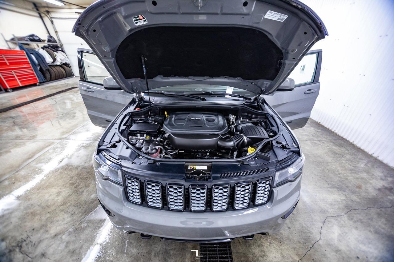 2019 Jeep Grand Cherokee 4x4 Altitude Leather Roof Nav BCam Red Deer AB