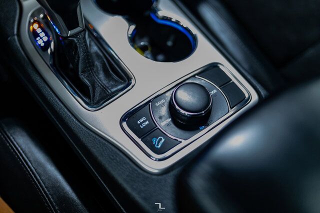 2019 Jeep Grand Cherokee 4x4 Altitude Leather Roof Nav BCam Red Deer AB