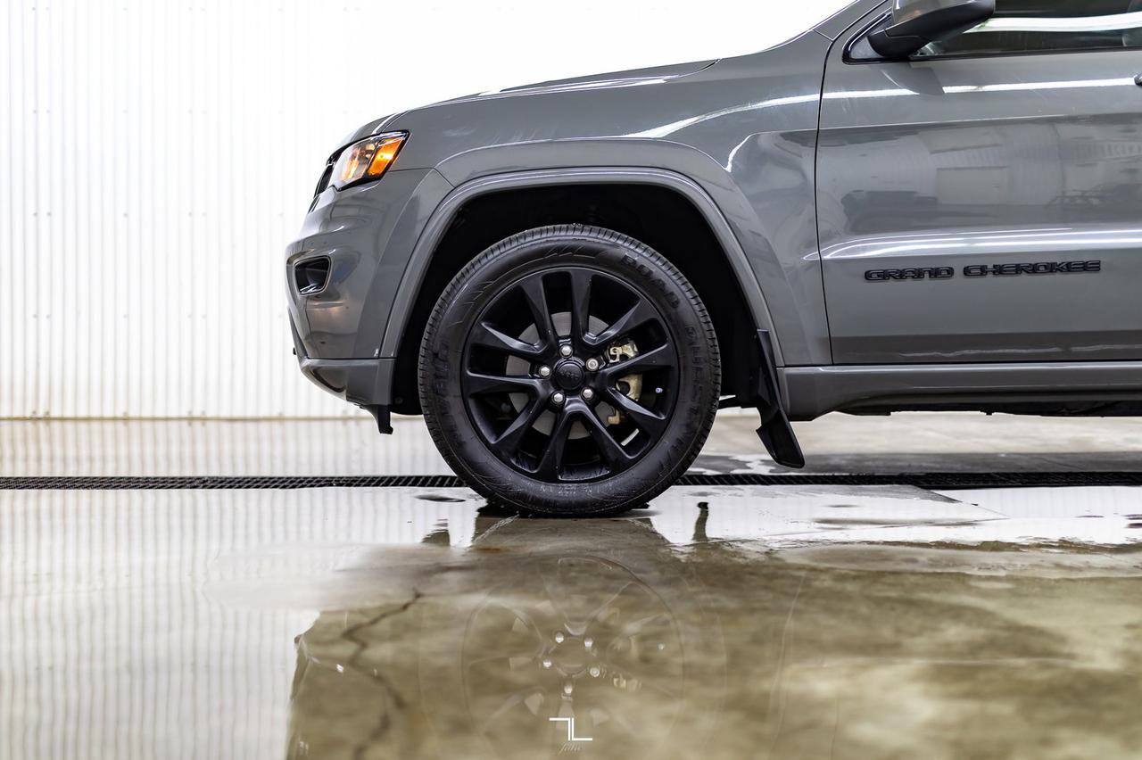 2019 Jeep Grand Cherokee 4x4 Altitude Leather Roof Nav BCam Red Deer AB