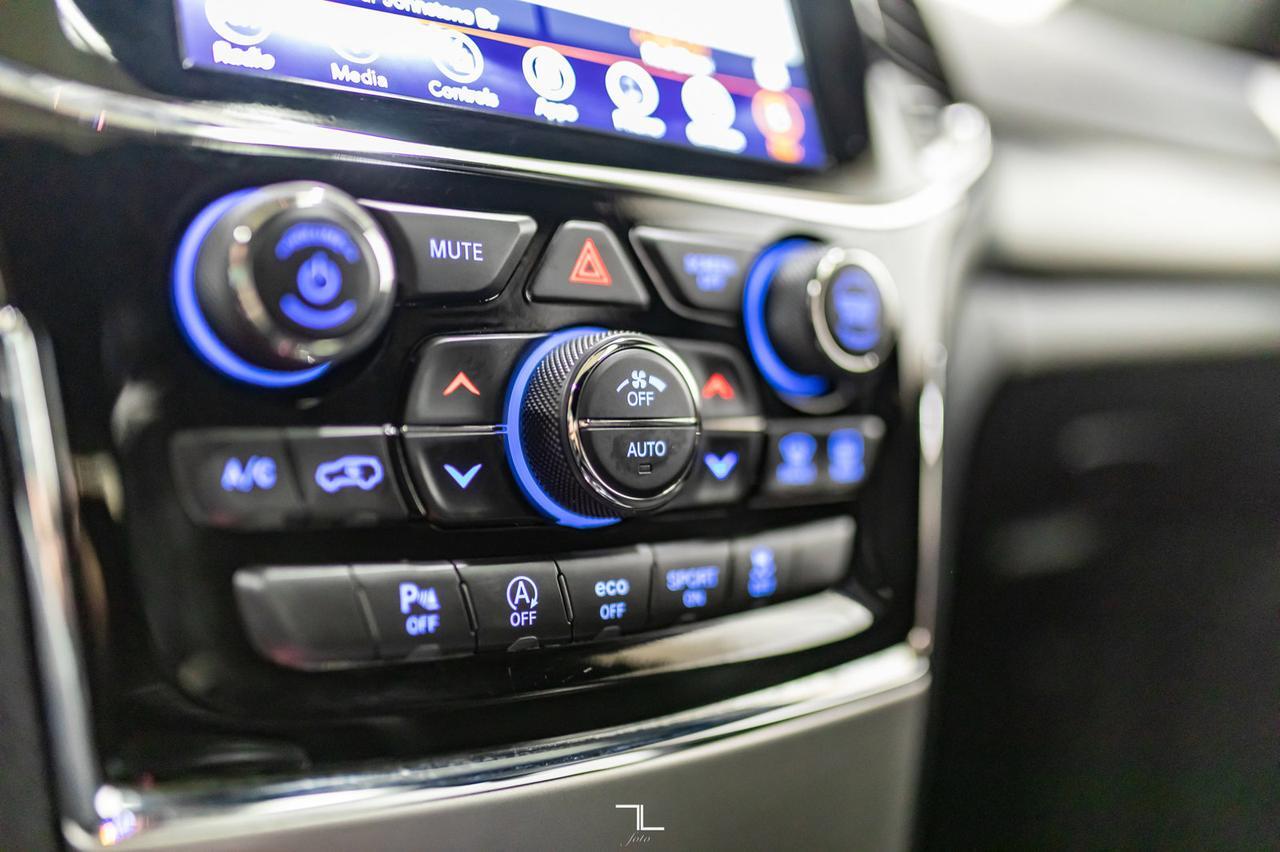 2019 Jeep Grand Cherokee 4x4 Altitude Leather Roof Nav BCam Red Deer AB