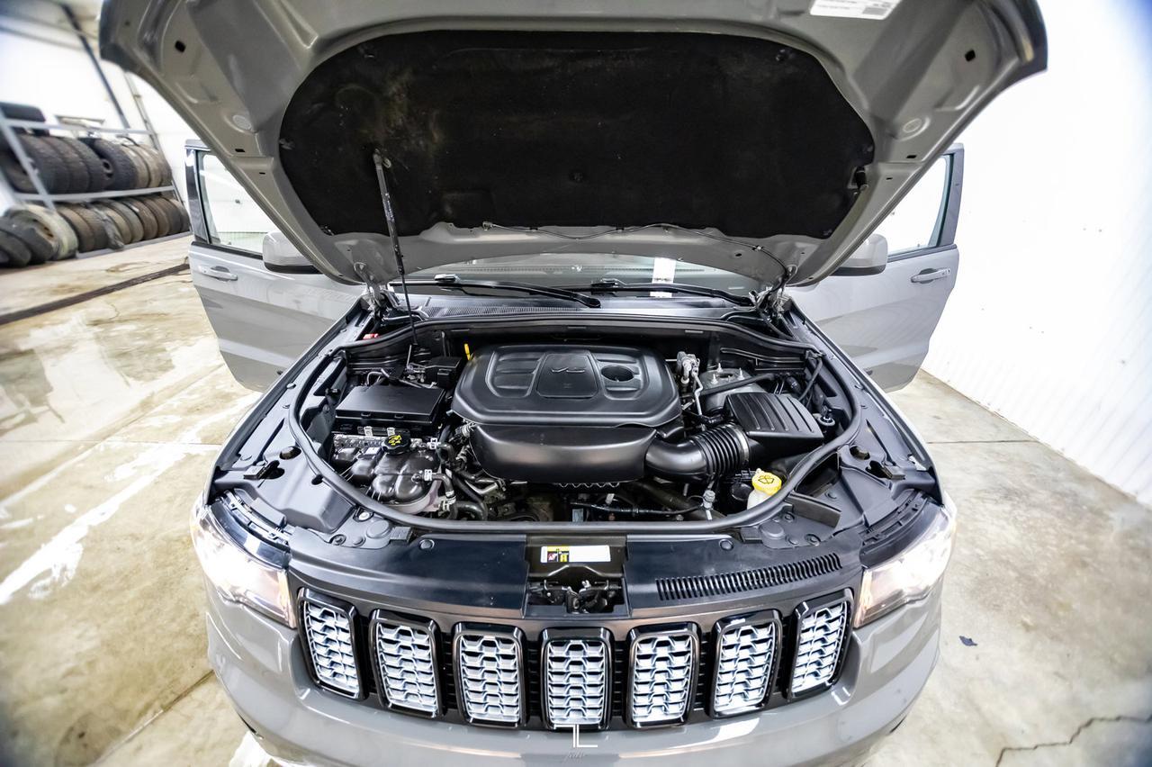 2019 Jeep Grand Cherokee 4x4 Altitude Leather Roof Nav BCam Red Deer AB