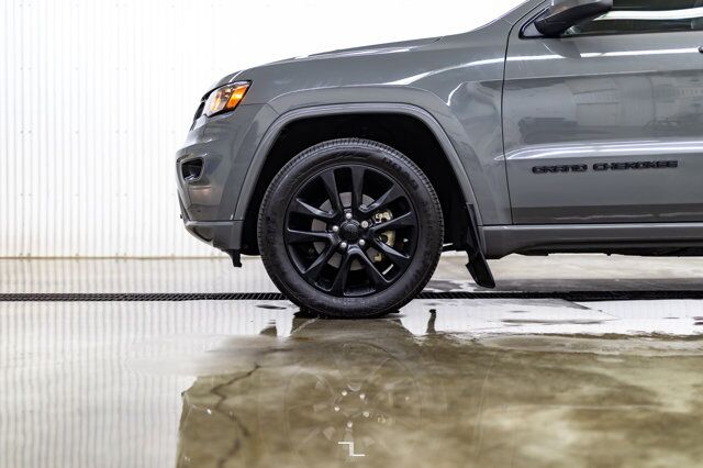 2019 Jeep Grand Cherokee 4x4 Altitude Leather Roof Nav BCam Red Deer AB