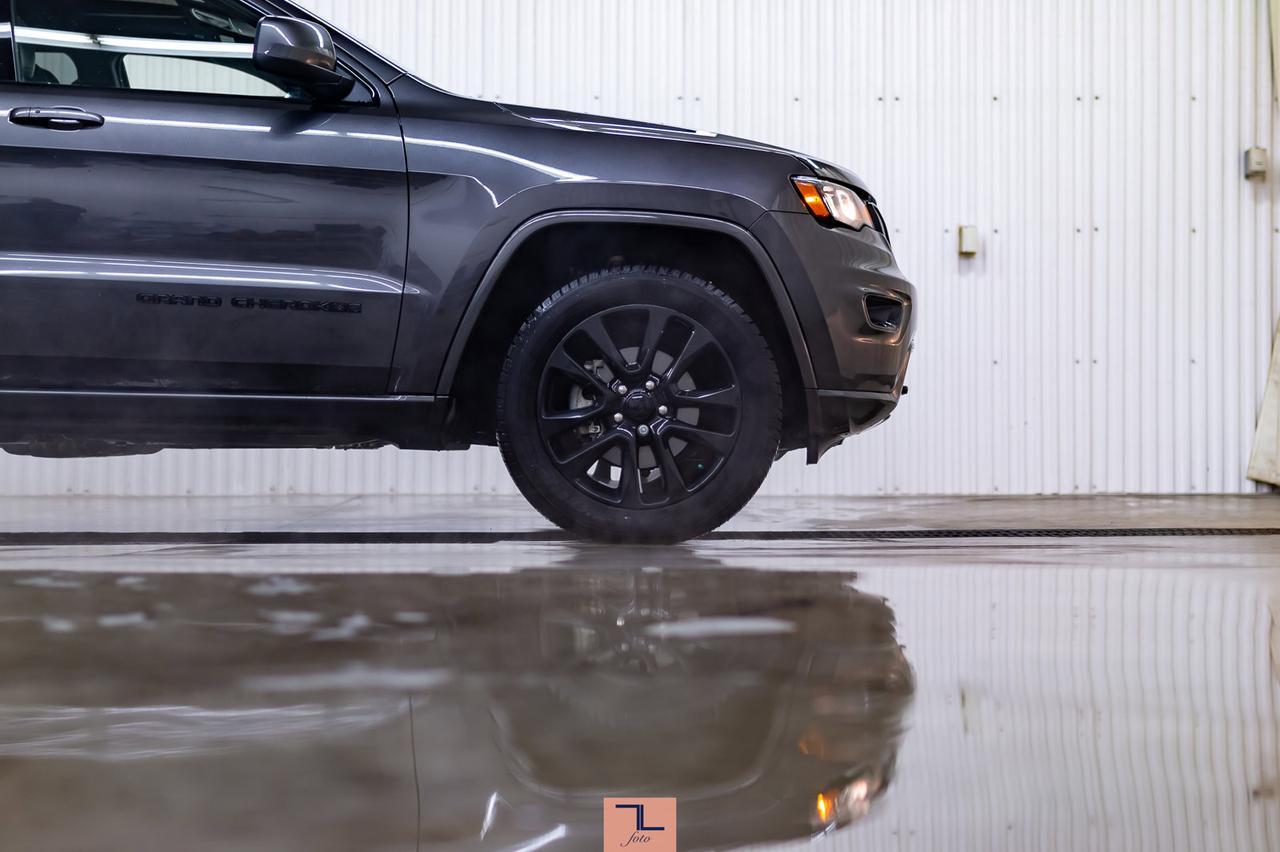 2019 Jeep Grand Cherokee 4x4 Altitude Leather Roof Nav BCam Red Deer AB