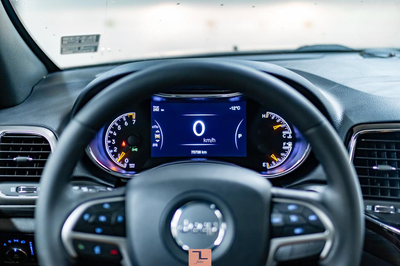 2019 Jeep Grand Cherokee 4x4 Altitude Leather Roof Nav BCam Red Deer AB