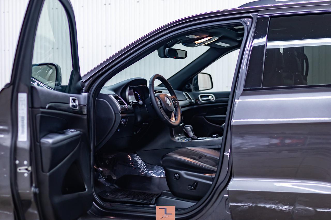 2019 Jeep Grand Cherokee 4x4 Altitude Leather Roof Nav BCam Red Deer AB
