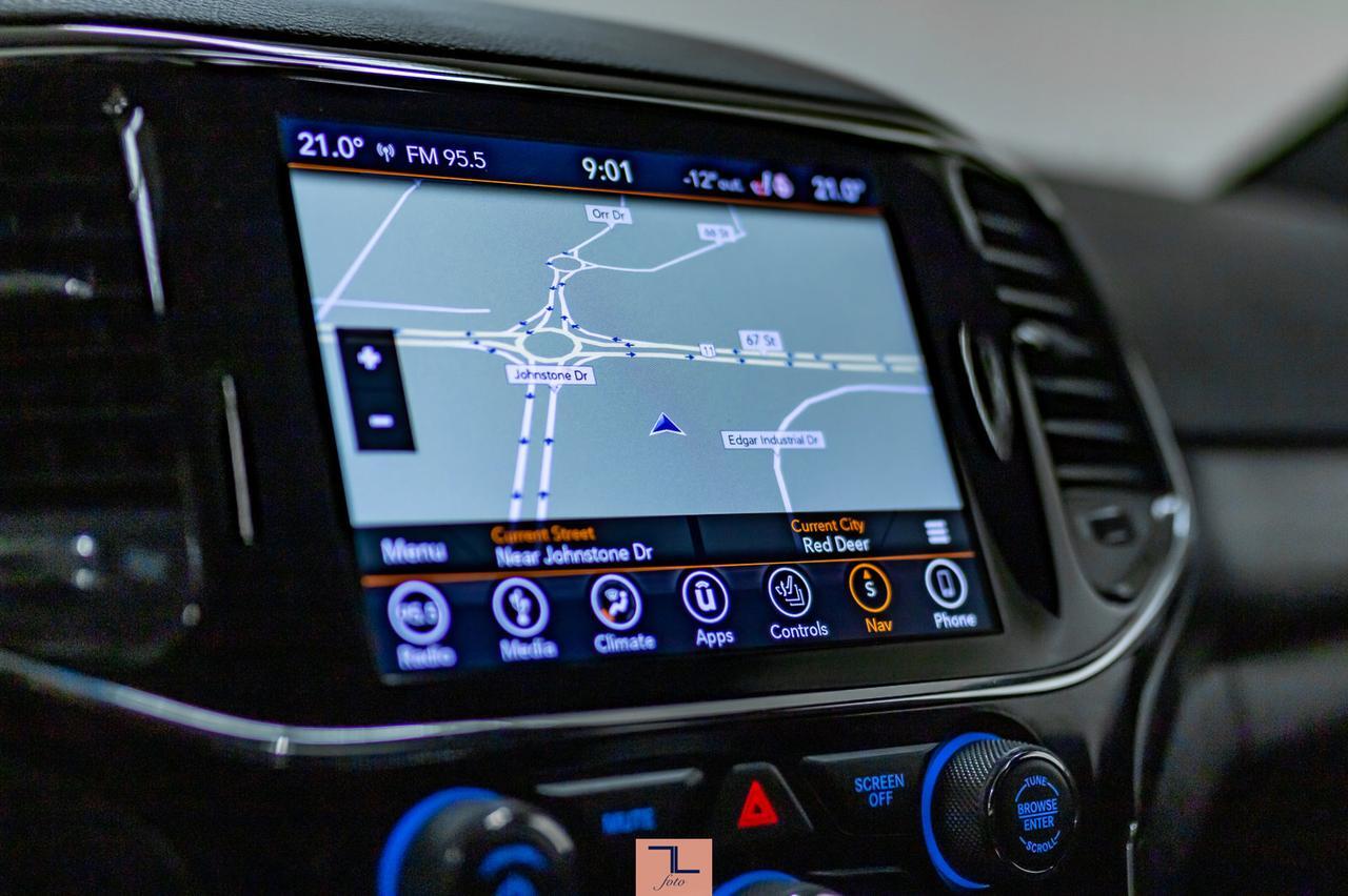 2019 Jeep Grand Cherokee 4x4 Altitude Leather Roof Nav BCam Red Deer AB