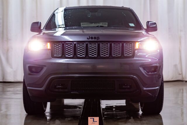 2019 Jeep Grand Cherokee 4x4 Altitude Leather Roof Nav BCam Red Deer AB