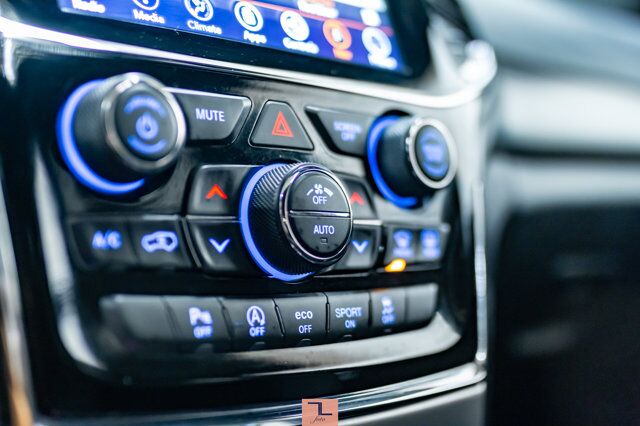 2019 Jeep Grand Cherokee 4x4 Altitude Leather Roof Nav BCam Red Deer AB