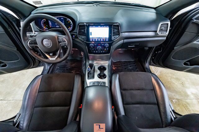 2019 Jeep Grand Cherokee 4x4 Altitude Leather Roof Nav BCam Red Deer AB