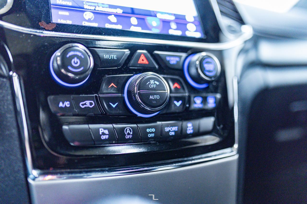 2019 Jeep Grand Cherokee 4x4 Altitude Leather Roof Nav BCam Red Deer AB