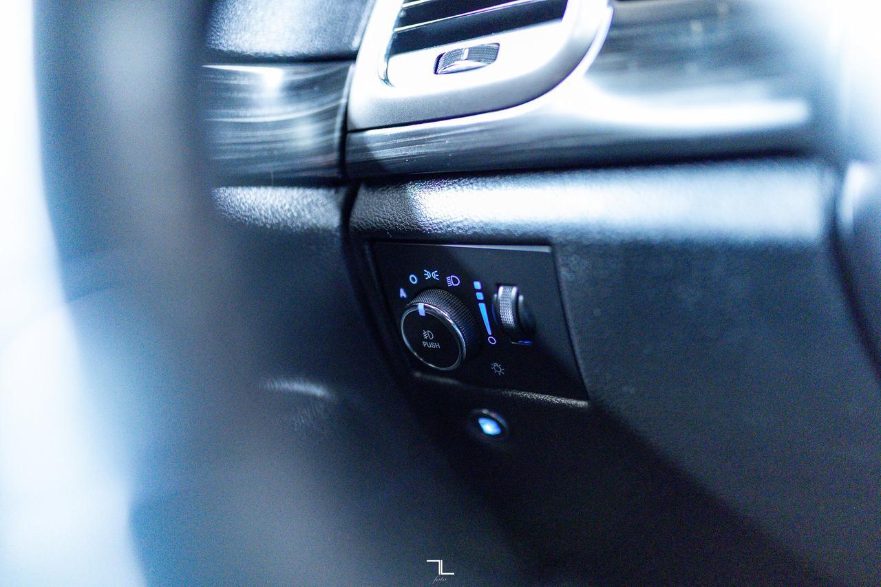 2019 Jeep Grand Cherokee 4x4 Altitude Leather Roof Nav BCam Red Deer AB