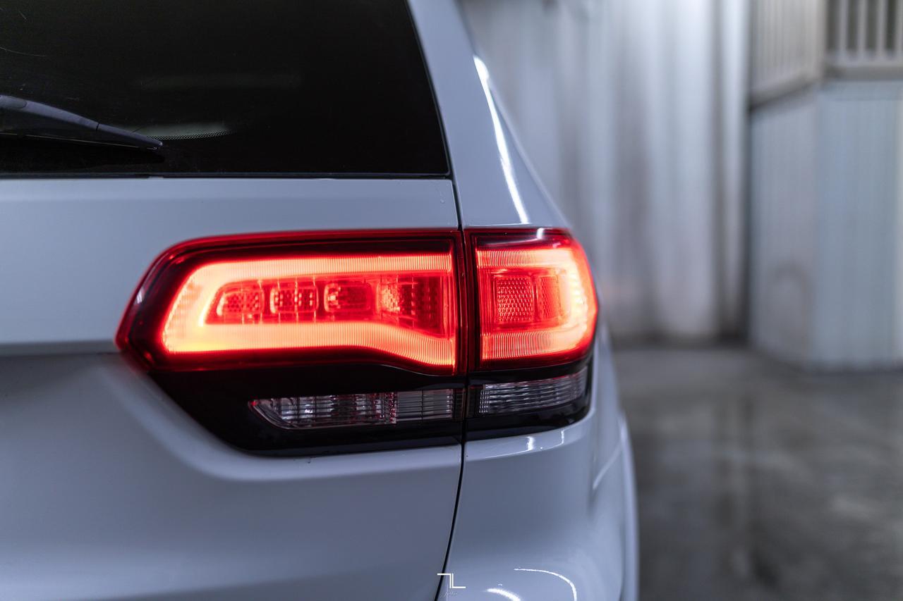 2019 Jeep Grand Cherokee 4x4 Altitude Leather Roof Nav BCam Red Deer AB