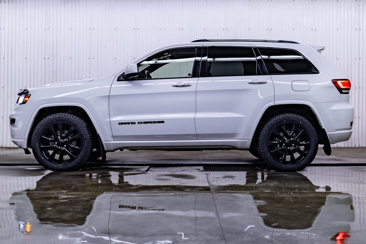 2019 Jeep Grand Cherokee 4x4 Altitude Leather Roof Nav BCam Red Deer AB
