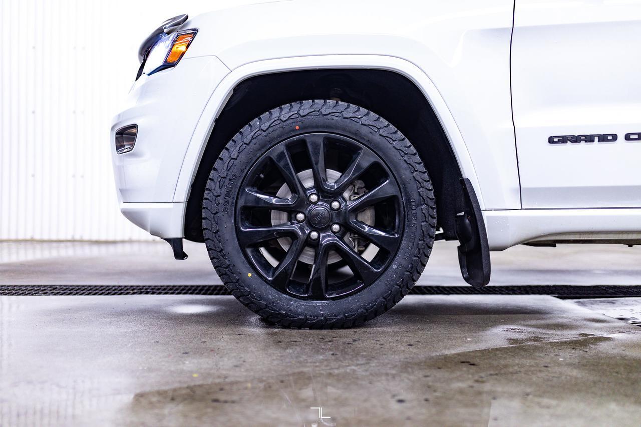 2019 Jeep Grand Cherokee 4x4 Altitude Leather Roof Nav BCam Red Deer AB