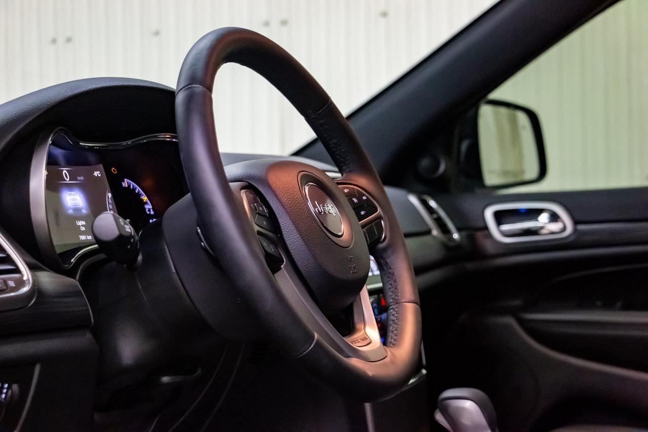 2019 Jeep Grand Cherokee 4x4 Altitude Leather Roof Nav Red Deer AB