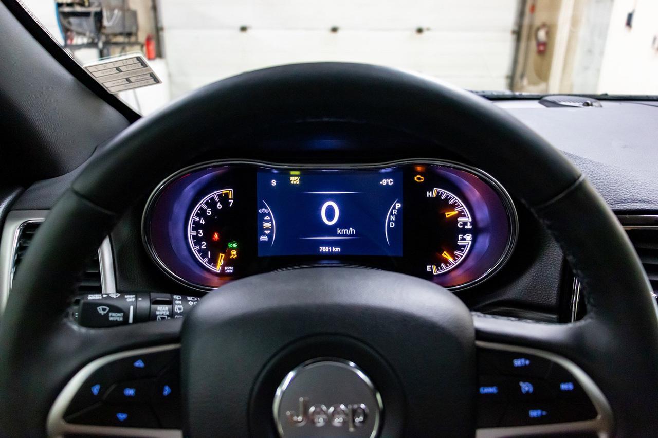 2019 Jeep Grand Cherokee 4x4 Altitude Leather Roof Nav Red Deer AB