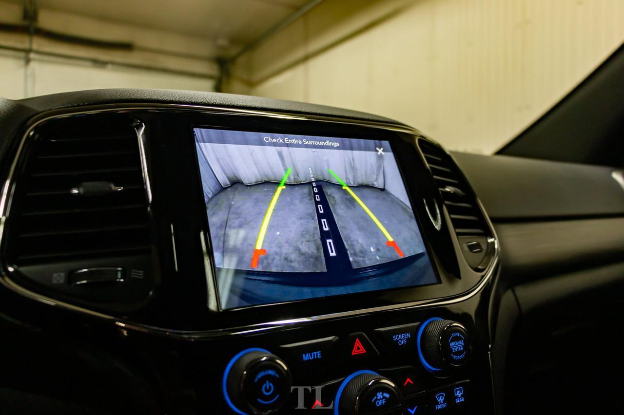 2019 Jeep Grand Cherokee 4x4 Laredo Altitude Leather Roof Nav BCam Red Deer AB