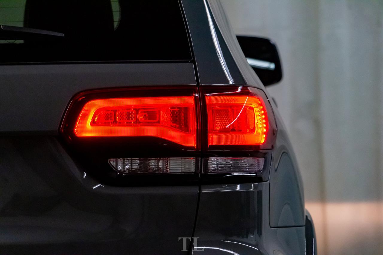 2019 Jeep Grand Cherokee 4x4 Laredo Altitude Leather Roof Nav BCam Red Deer AB