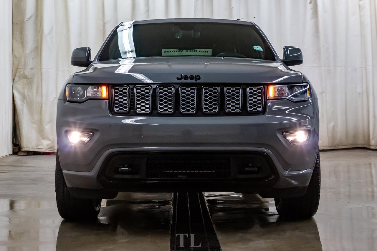 2019 Jeep Grand Cherokee 4x4 Laredo Altitude Leather Roof Nav BCam Red Deer AB