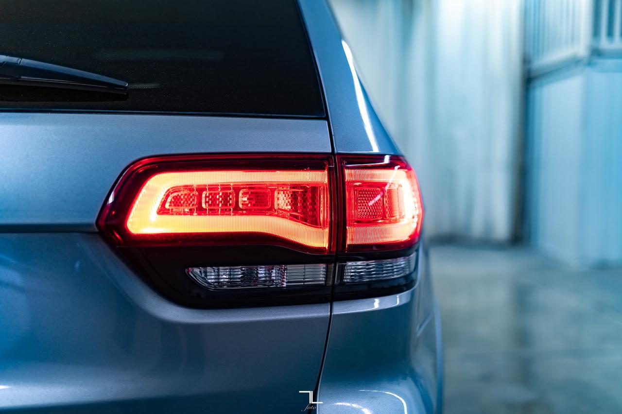 2019 Jeep Grand Cherokee 4x4 Laredo Altitude Leather Roof Nav Red Deer AB