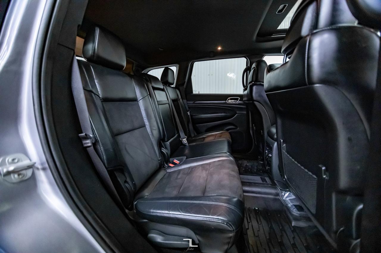 2019 Jeep Grand Cherokee 4x4 Laredo Altitude Leather Roof Nav Red Deer AB