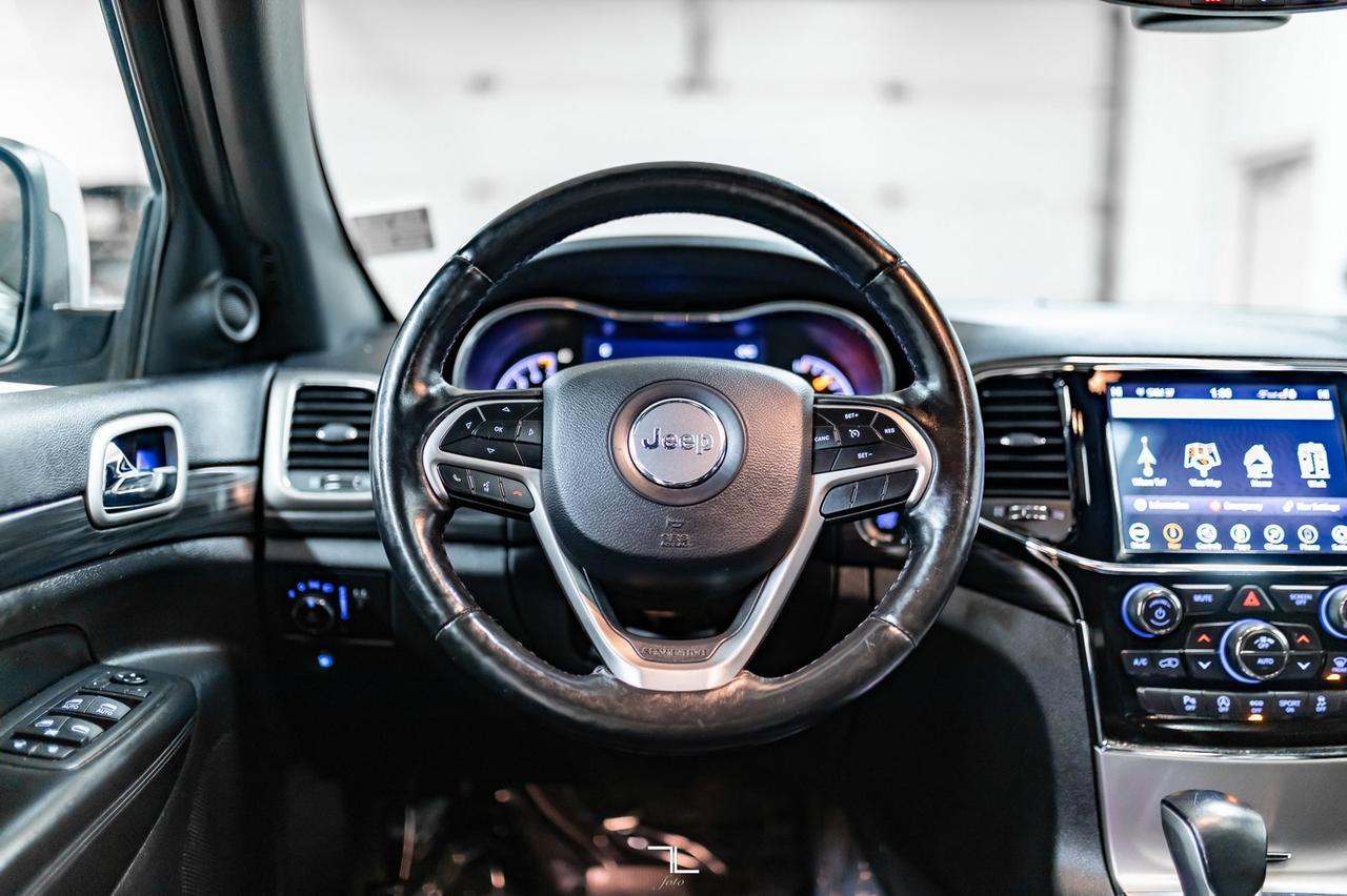 2019 Jeep Grand Cherokee 4x4 Laredo Altitude Leather Roof Nav Red Deer AB