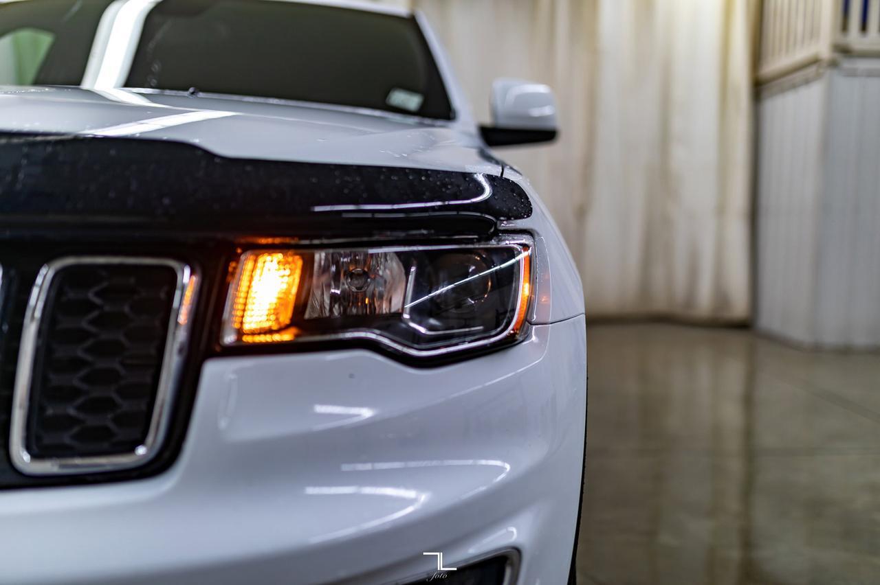 2019 Jeep Grand Cherokee 4x4 Laredo BCam Red Deer AB