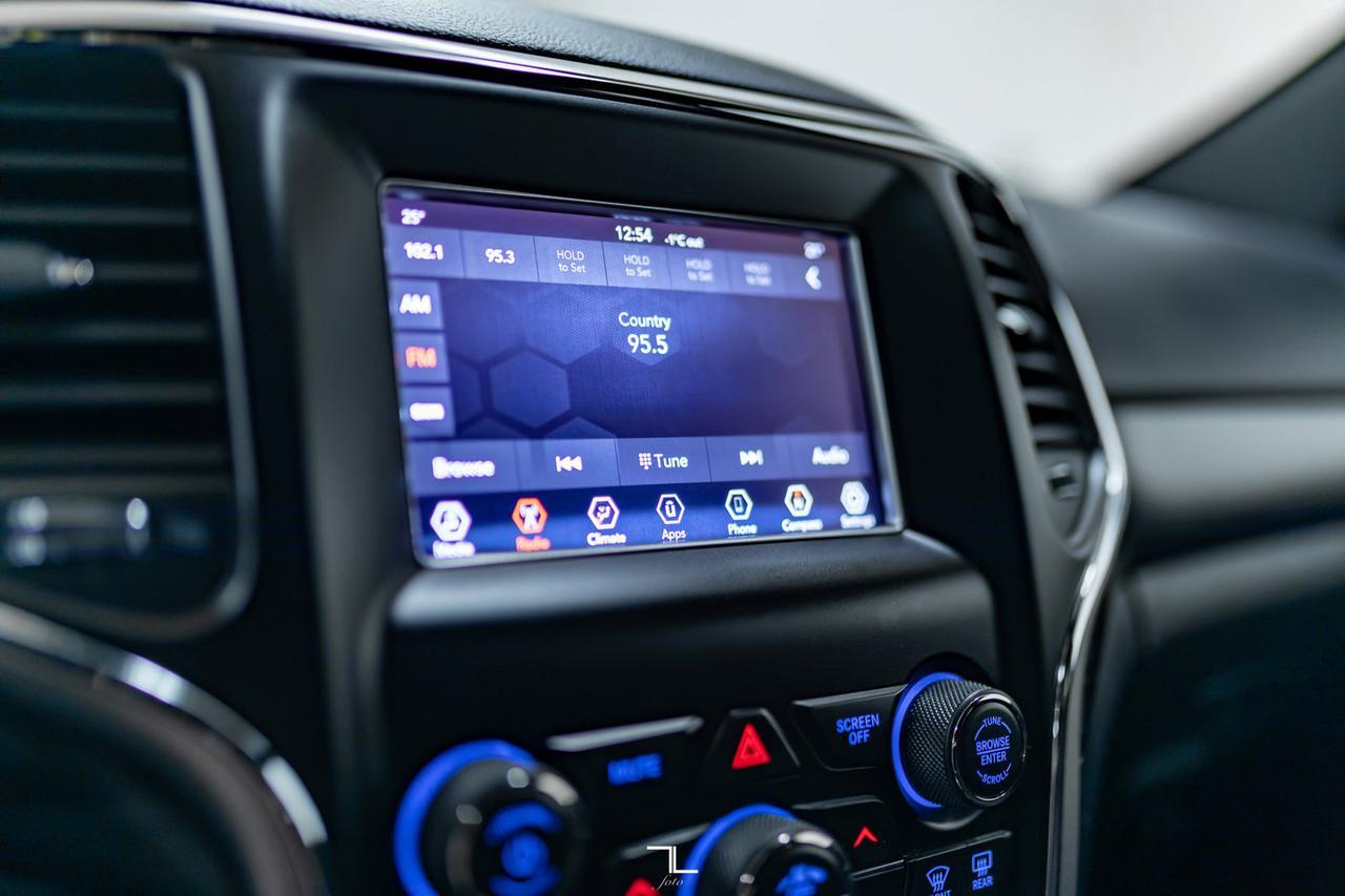2019 Jeep Grand Cherokee 4x4 Laredo BCam Red Deer AB