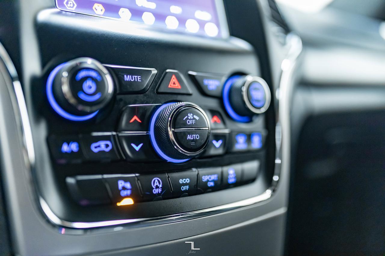 2019 Jeep Grand Cherokee 4x4 Laredo BCam Red Deer AB