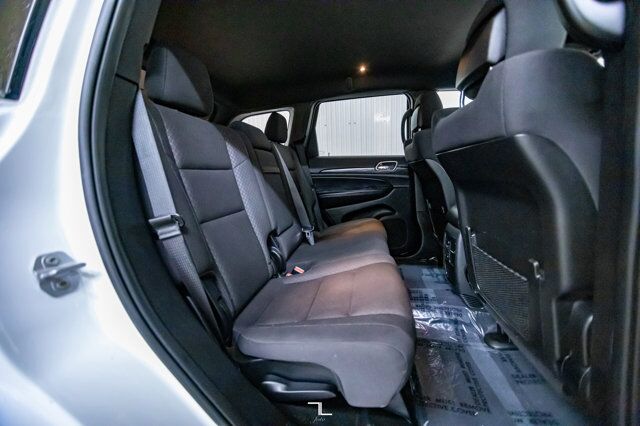 2019 Jeep Grand Cherokee 4x4 Laredo BCam Red Deer AB