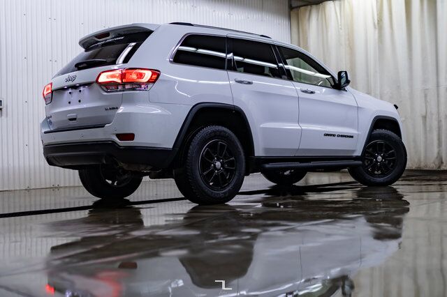 2019 Jeep Grand Cherokee 4x4 Laredo BCam Red Deer AB