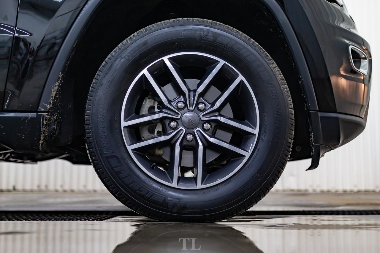 2019 Jeep Grand Cherokee 4x4 Limited Leather Roof Nav BCam Red Deer AB