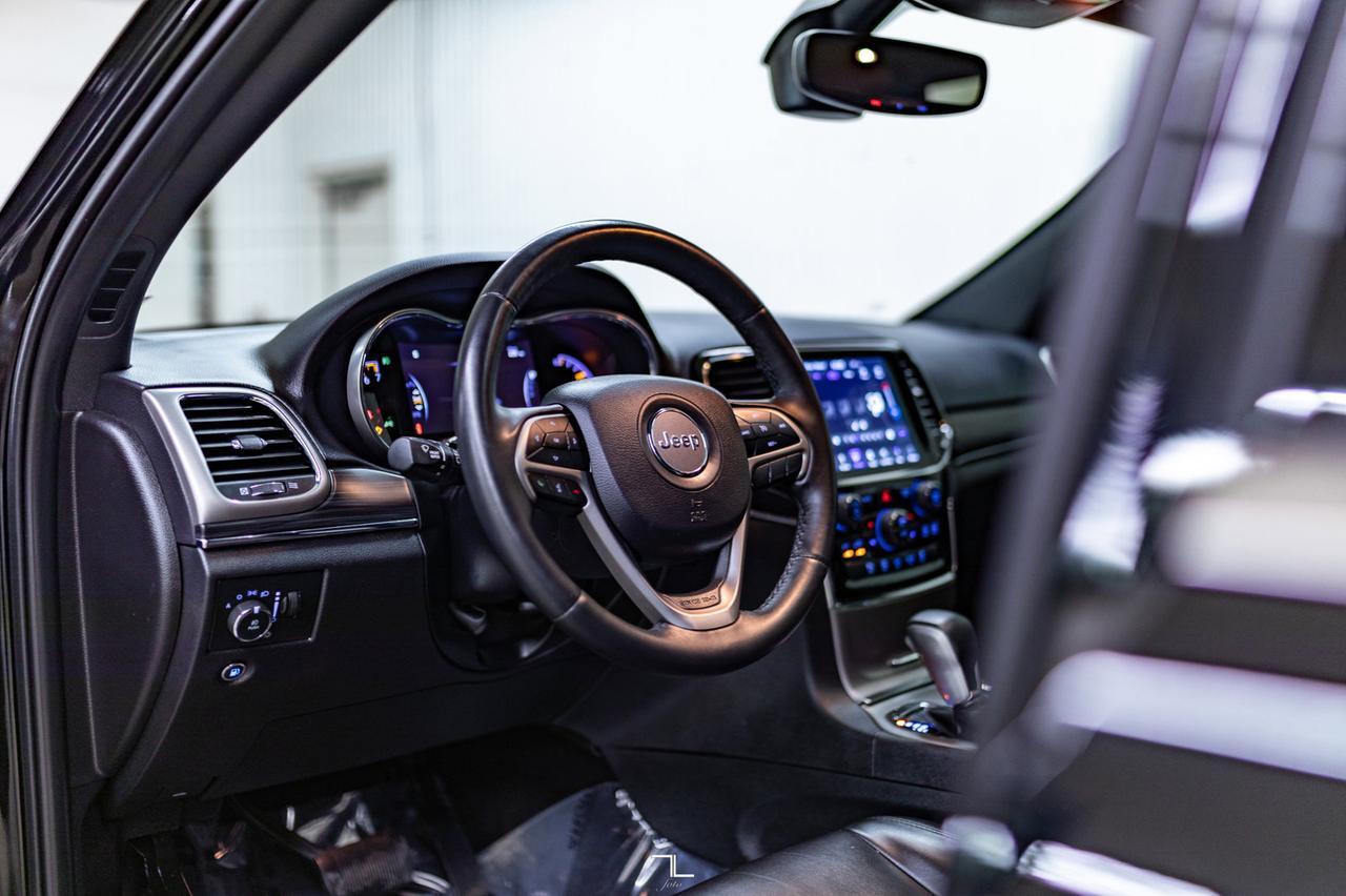 2019 Jeep Grand Cherokee 4x4 Limited Leather Roof Nav BCam Red Deer AB