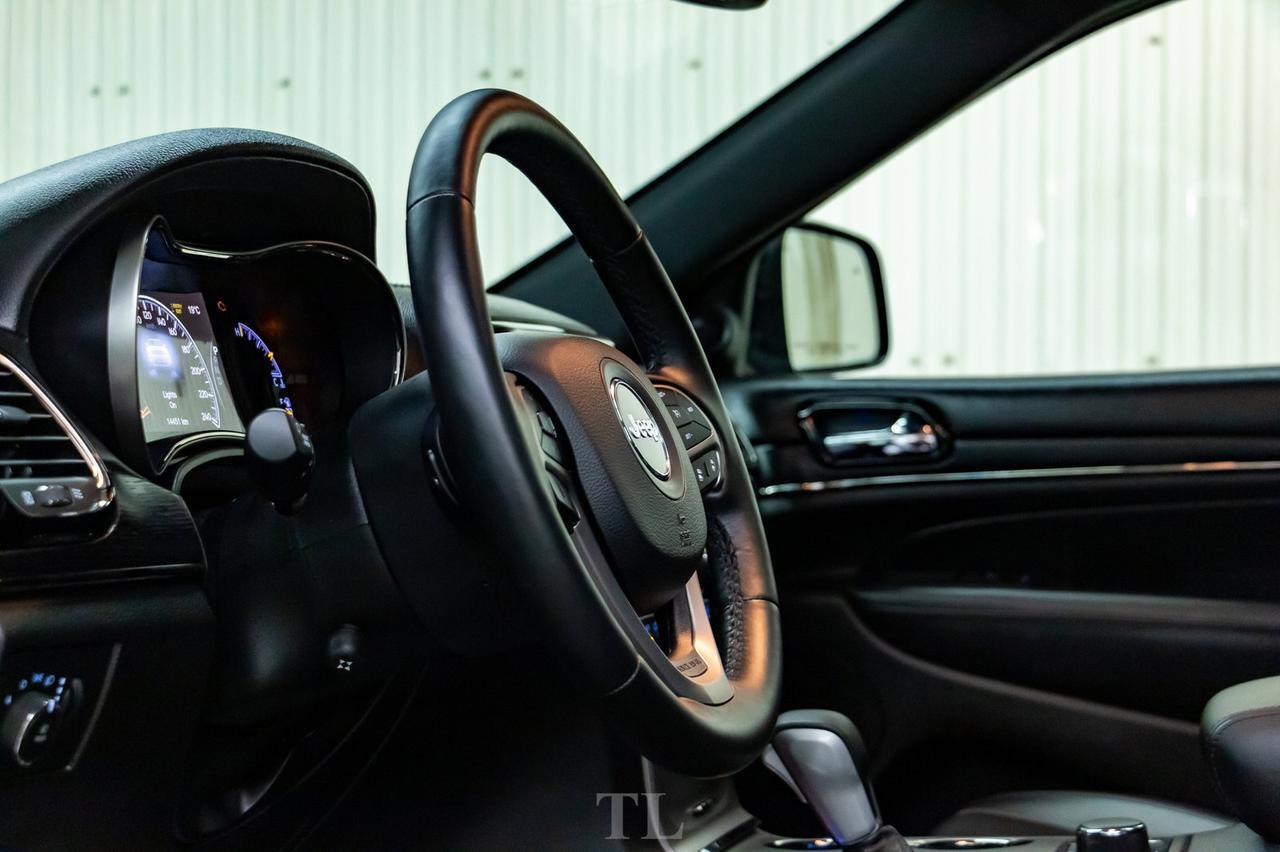 2019 Jeep Grand Cherokee 4x4 Overland High Altitude Leather Roof Nav BCam Red Deer AB