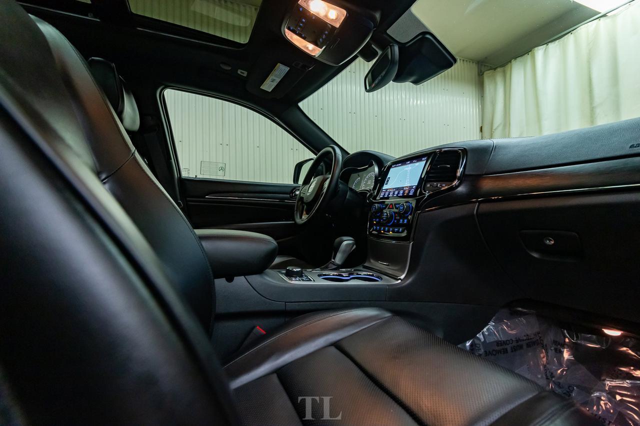 2019 Jeep Grand Cherokee 4x4 Overland High Altitude Leather Roof Nav BCam Red Deer AB