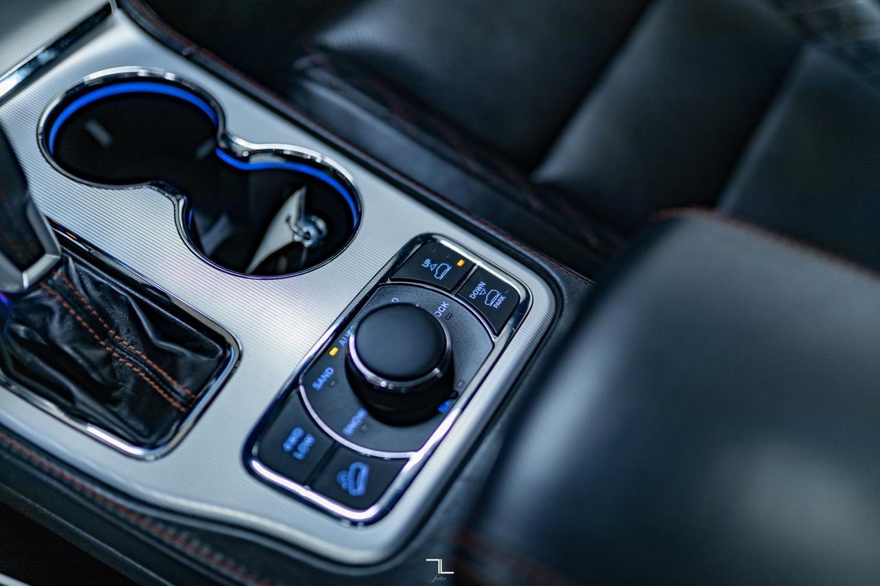 2019 Jeep Grand Cherokee 4x4 Summit Leather Roof Nav BCam Red Deer AB