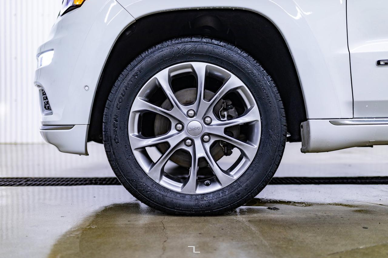 2019 Jeep Grand Cherokee 4x4 Summit Leather Roof Nav BCam Red Deer AB