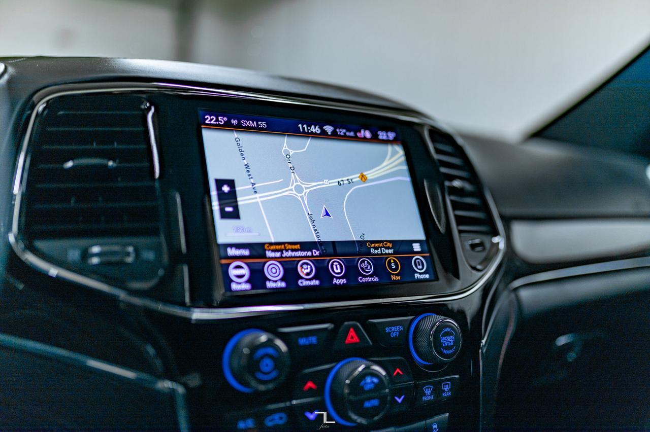 2019 Jeep Grand Cherokee 4x4 Summit Leather Roof Nav BCam Red Deer AB