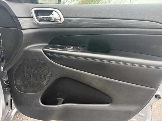 2019 Jeep Grand Cherokee Altitude Burnet TX