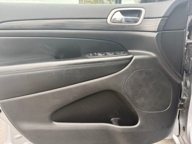 2019 Jeep Grand Cherokee Altitude Burnet TX