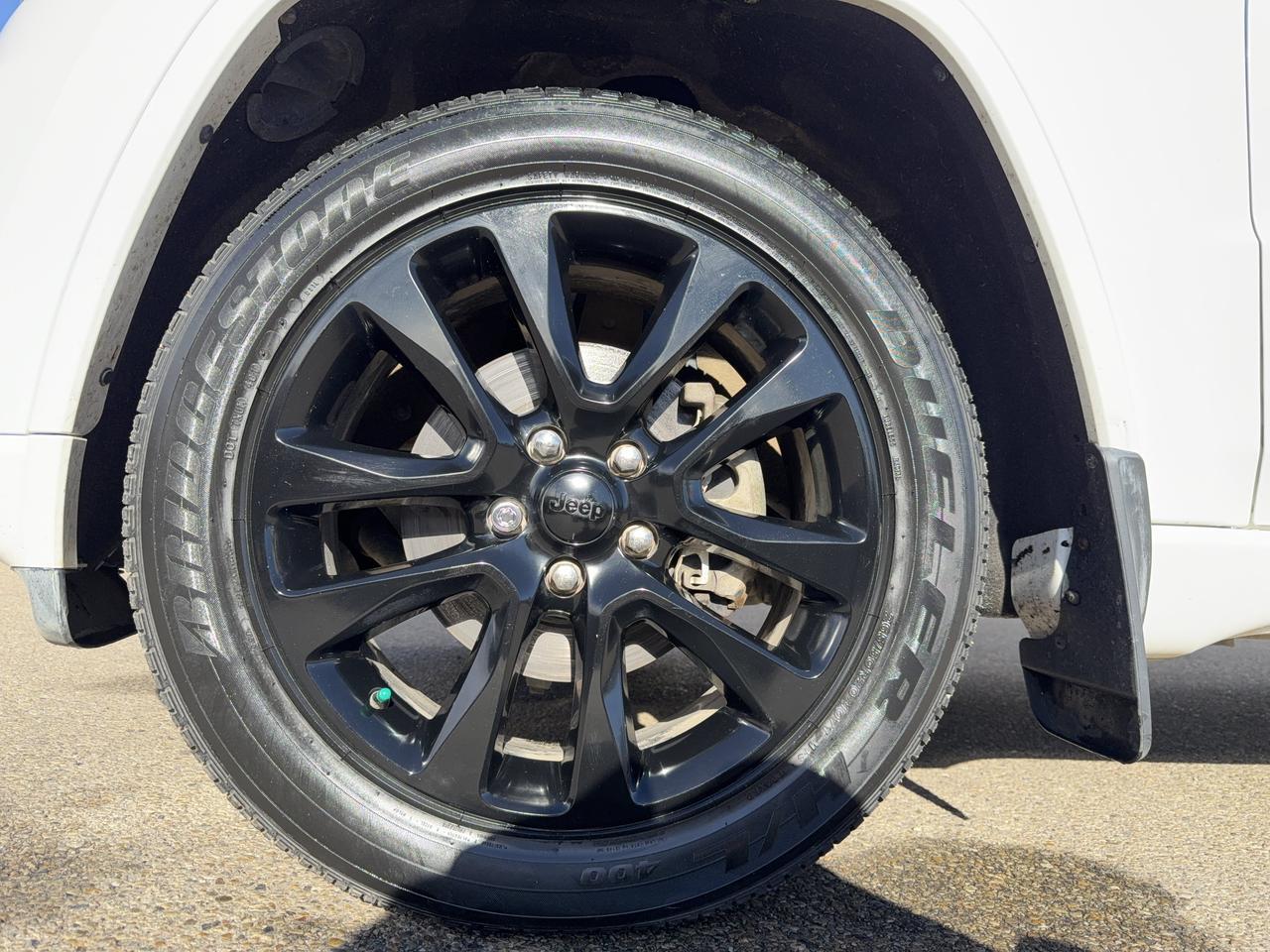 2019 Jeep Grand Cherokee Altitude 4x4 SUV | V6 | NAV | Touchscreen | Heated Seats | Power Liftgate | Remote Start Redwater AB