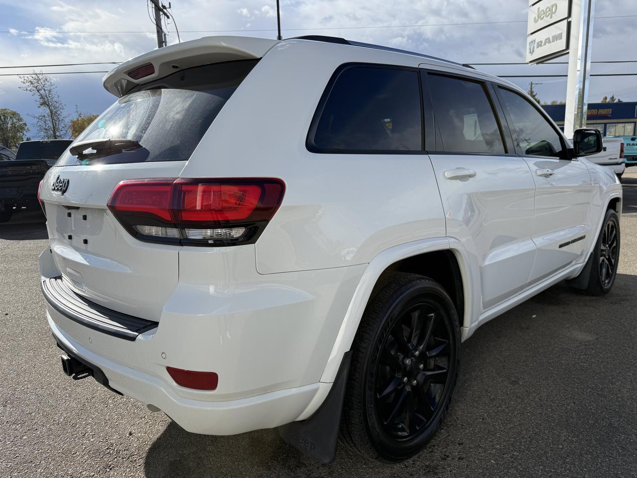 2019 Jeep Grand Cherokee Altitude 4x4 SUV | V6 | NAV | Touchscreen | Heated Seats | Power Liftgate | Remote Start Redwater AB