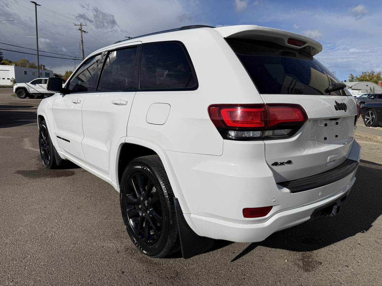 2019 Jeep Grand Cherokee Altitude 4x4 SUV | V6 | NAV | Touchscreen | Heated Seats | Power Liftgate | Remote Start Redwater AB